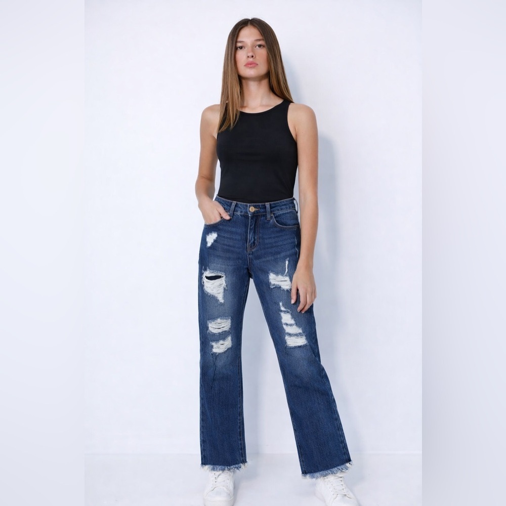 Hollister Ultra High Rise Mom Jeans W26 L25 | Distressed Raw Hem Straight Leg